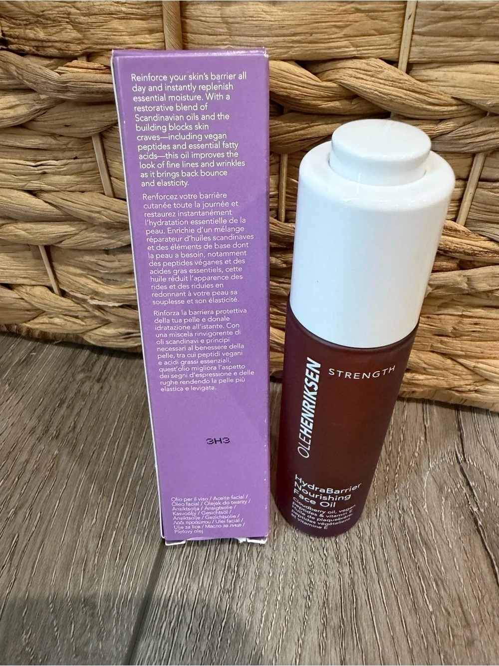 OLEHENRIKSEN Strength HydraBarrier Nourishing Face Oil - New In Box
